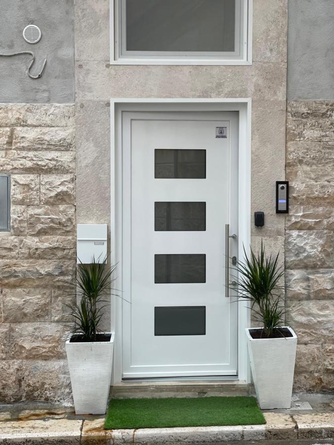 Nadia House Apartment Бишелие Екстериор снимка